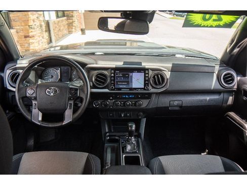 Used 2020 Toyota Tacoma 4x4 Double Cab image 14