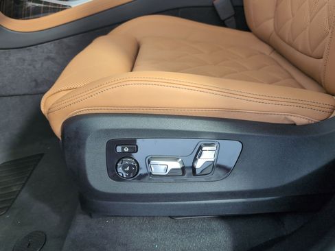 New 2026 BMW X7 xDrive40i w/ Executive Package image 11