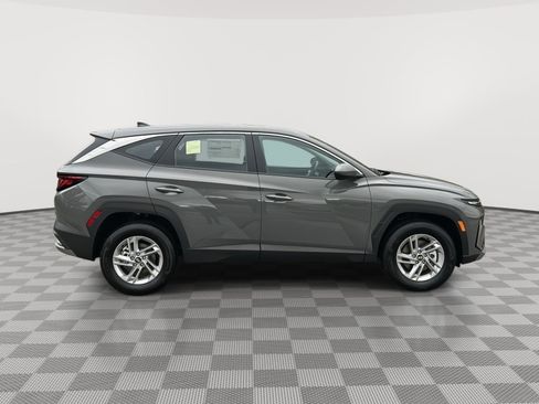 Used 2026 Hyundai Tucson SE AWD/4WD image 4