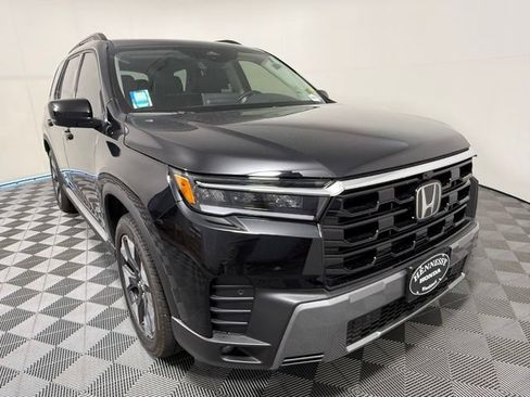Used 2026 Honda Pilot Elite image 8