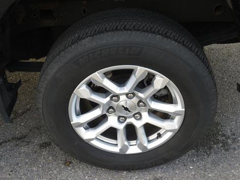 Used 2022 Chevrolet Silverado 1500 RST w/ Convenience Package II image 9