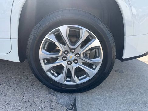 Used 2020 Chevrolet Traverse Premier AWD/4WD image 9