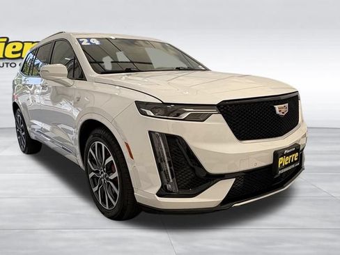 Used 2024 Cadillac XT6 Sport w/ Technology Package AWD/4WD image 9
