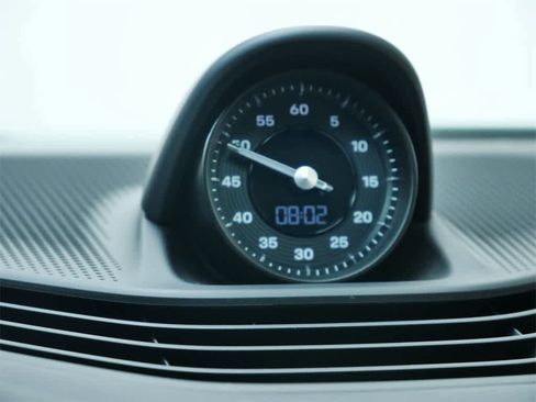 Used 2020 Porsche Taycan Turbo image 26