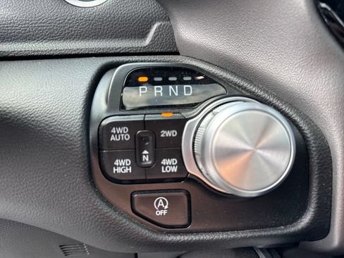 Used 2022 RAM 1500 Laramie w/ Sport Appearance Package AWD/4WD image 27
