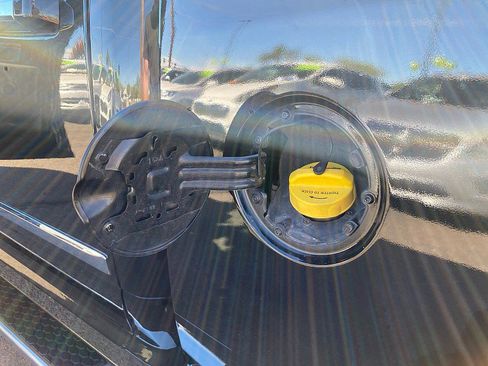 Used 2016 RAM 1500 Big Horn image 27