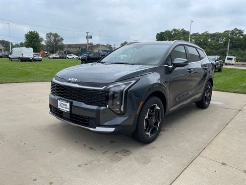 New 2026 Kia Sportage EX AWD/4WD image 2