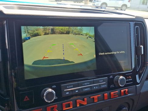 Certified 2025 Nissan Frontier PRO-4X AWD/4WD image 17