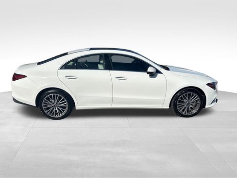 Used 2022 Mercedes-Benz CLA 250 4MATIC image 7