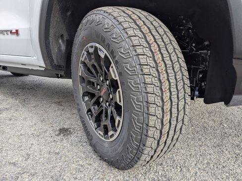 New 2026 GMC Canyon AT4 image 38