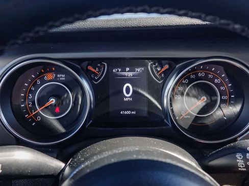 Certified 2022 Jeep Wrangler Willys image 24