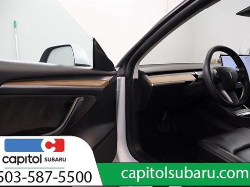 Used 2022 Tesla Model 3 Long Range AWD/4WD image 10