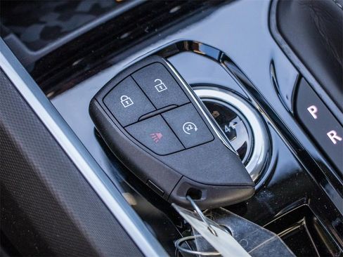 New 2025 Chevrolet Colorado LT w/ LT Convenience Package image 33