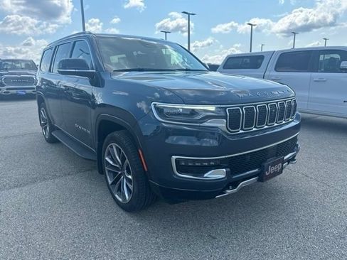 Used 2024 Jeep Wagoneer Series II w/ Convenience Group I AWD/4WD image 3