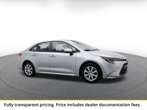 Used 2025 Toyota Corolla LE FWD image 1