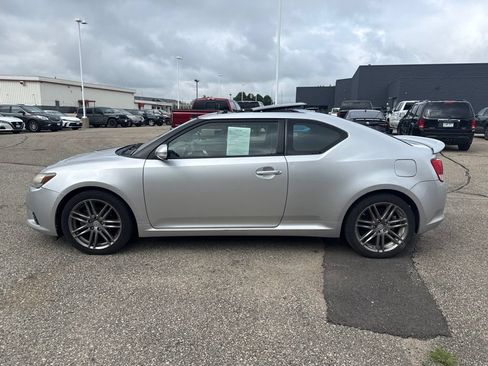 Used 2012 Scion tC FWD image 4