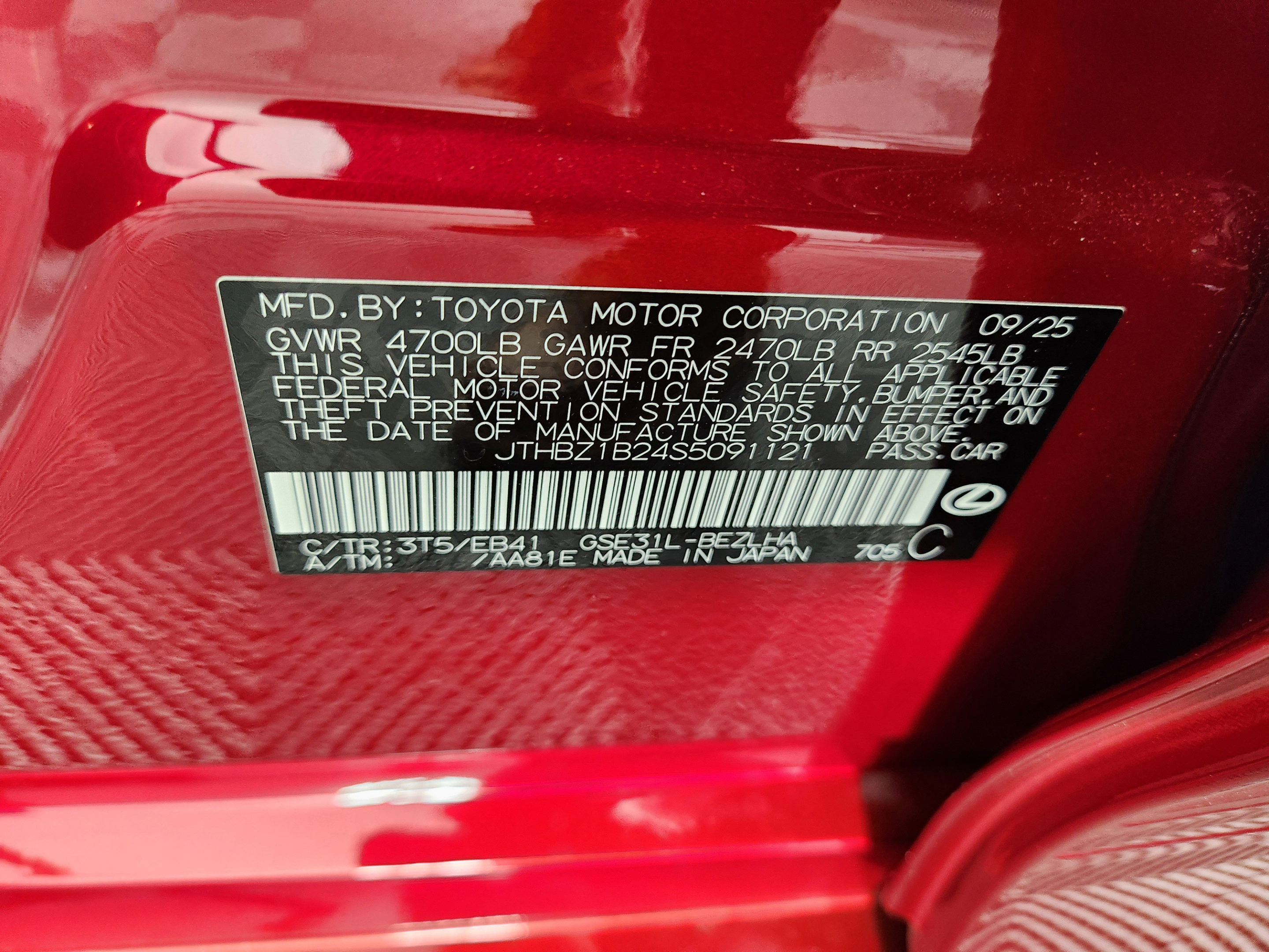 Used 2025 Lexus IS 350 F Sport w/ Accessory Package RWD image 35