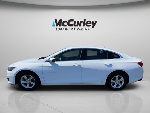 Used 2024 Chevrolet Malibu LT FWD image 3