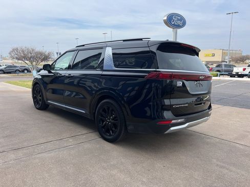 Used 2022 Kia Carnival SX image 5