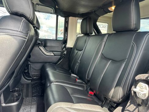 Used 2016 Jeep Wrangler Unlimited Sport w/ Quick Order Package 24S AWD/4WD image 16