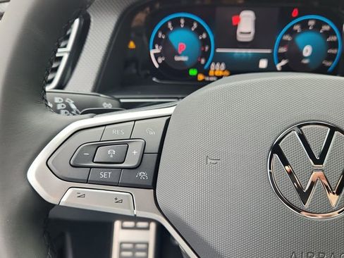 New 2026 Volkswagen Atlas Cross Sport SEL Premium R-Line image 11