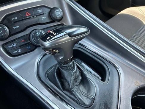 Used 2021 Dodge Challenger SXT RWD image 28