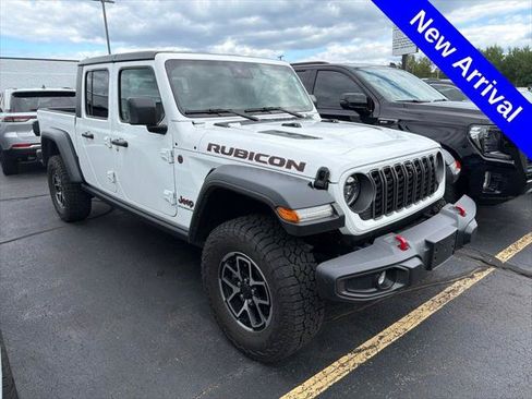 Certified 2025 Jeep Gladiator Rubicon w/ Convenience Group AWD/4WD image 1