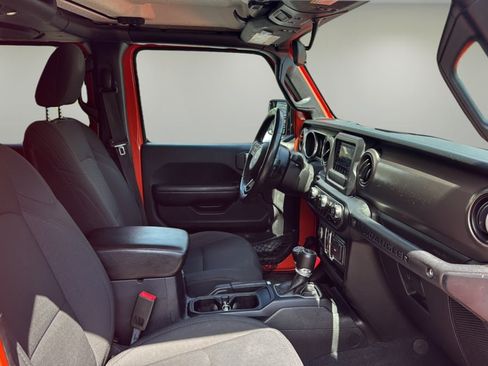 Used 2019 Jeep Wrangler Unlimited Sport S AWD/4WD image 9