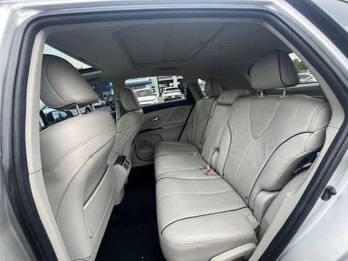 Used 2009 Toyota Venza AWD image 24