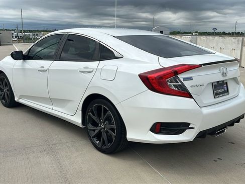 Used 2019 Honda Civic Sport image 10