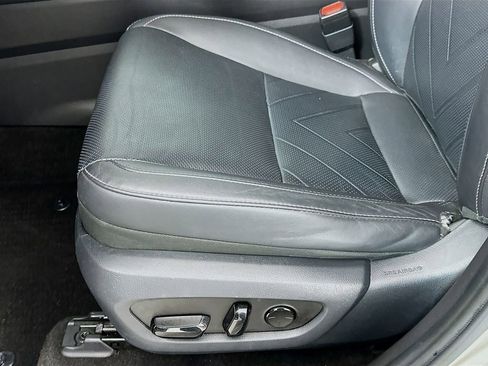 Used 2022 Lexus NX 350h AWD image 19