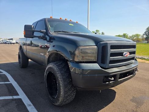 Used 2006 Ford F250 XLT AWD/4WD image 1
