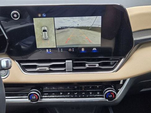 New 2026 Chevrolet Equinox ACTIV w/ Convenience Package III FWD image 13