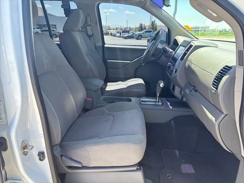 Used 2019 Nissan Frontier SV RWD image 23