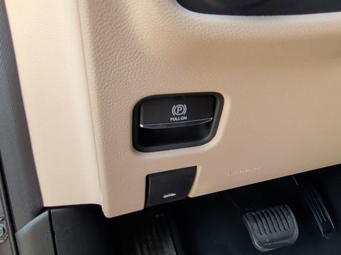 New 2025 Jeep Grand Cherokee L Limited image 16