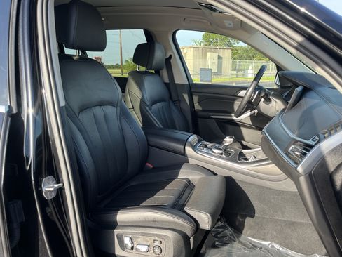Used 2020 BMW X7 xDrive40i w/ Premium Package AWD/4WD image 32