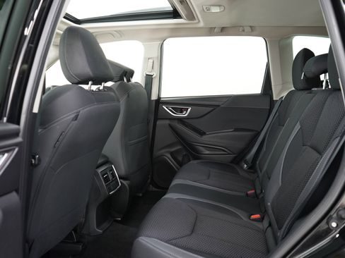 Used 2024 Subaru Forester Premium AWD/4WD image 14
