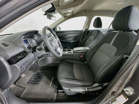 Used 2025 Nissan Sentra SV FWD image 13