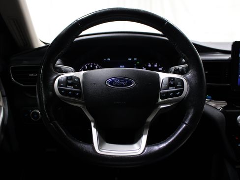 Used 2021 Ford Explorer Limited AWD/4WD image 10