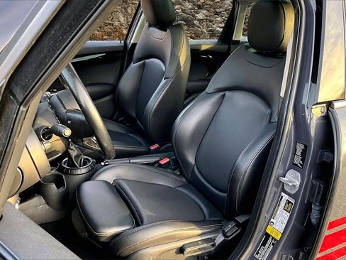 Used 2016 MINI Cooper S image 22