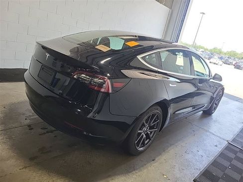 Used 2019 Tesla Model 3 Standard Range Plus RWD image 5