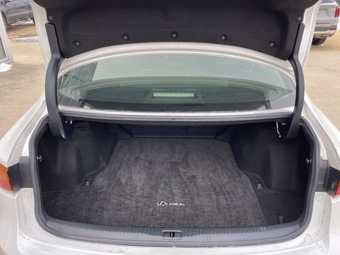 Used 2018 Lexus IS 300 w/ Accessory Package 2 image 12
