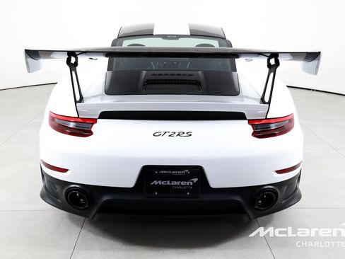 Used 2018 Porsche 911 GT2 RS w/ Weissach Package RWD image 7