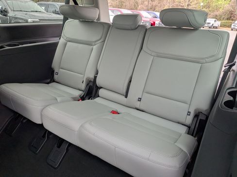 Certified 2025 Ford Expedition Max Platinum w/ Driver's Package image 34