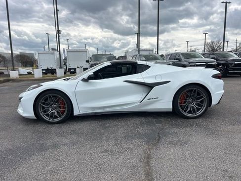 Used 2024 Chevrolet Corvette Z06 image 6