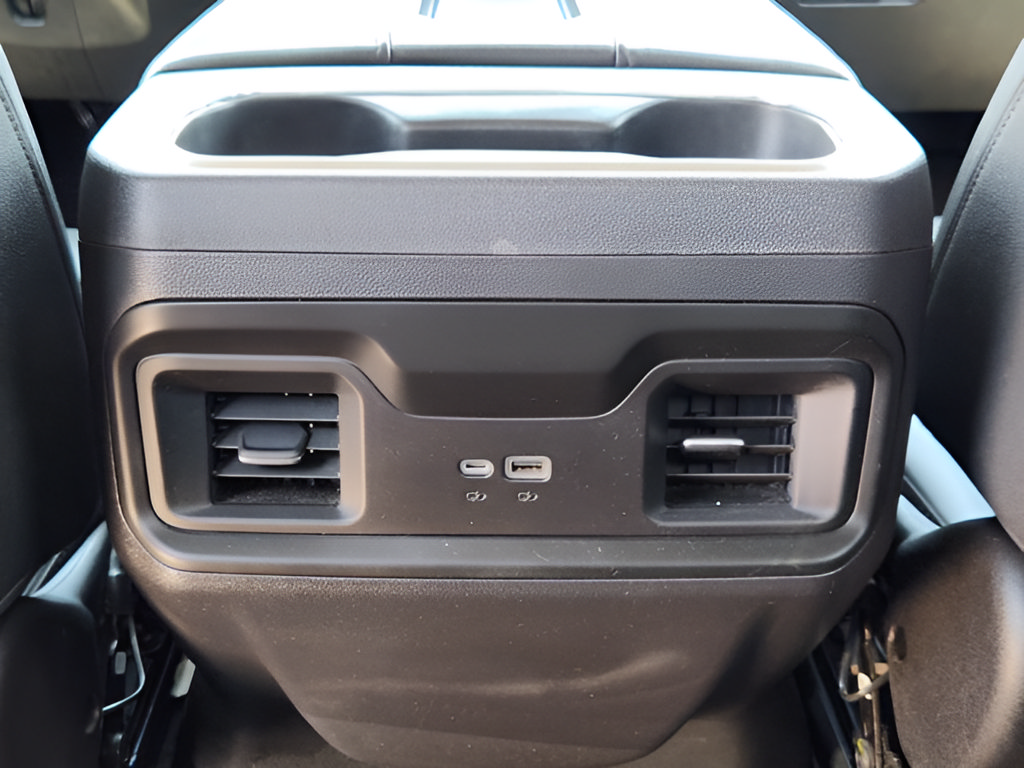 Used 2022 Chevrolet Silverado 1500 LT Trail Boss w/ LT Trail Boss Premium Package AWD/4WD image 30