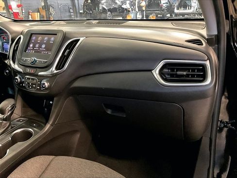 Used 2022 Chevrolet Equinox LT AWD/4WD image 13