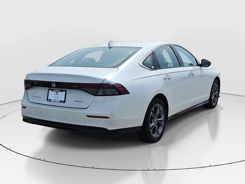 Used 2023 Honda Accord EX-L image 5