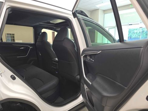 Certified 2024 Toyota RAV4 SE w/ Convenience Package AWD/4WD image 27