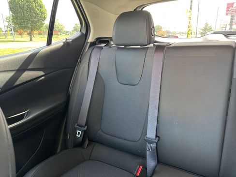 Used 2025 Buick Encore GX Preferred FWD image 38